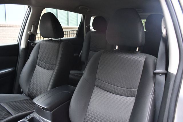 2019 Nissan Rogue AWD SV - 23018713 - 18