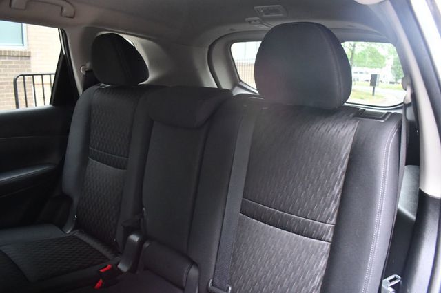 2019 Nissan Rogue AWD SV - 23018713 - 28