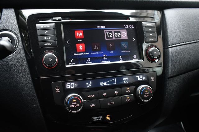 2019 Nissan Rogue AWD SV - 23018713 - 31