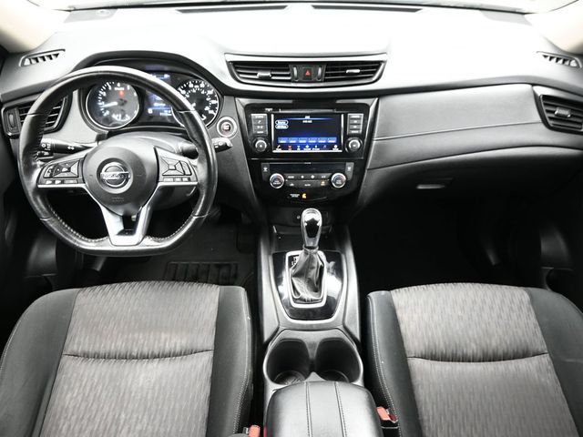 2019 Nissan Rogue AWD SV - 23004432 - 16