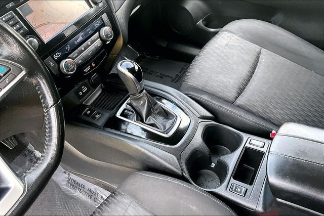 2019 Nissan Rogue AWD SV - 23029673 - 30