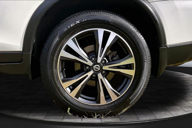 2019 Nissan Rogue AWD SV - 23029673 - 33