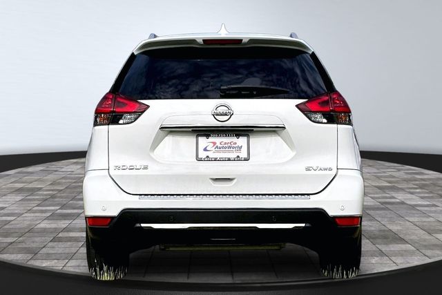 2019 Nissan Rogue AWD SV - 23029673 - 5