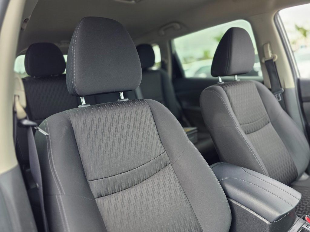 2019 Nissan Rogue FWD S - 22969448 - 10