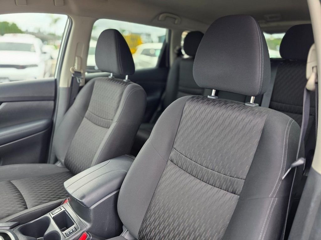 2019 Nissan Rogue FWD S - 22969448 - 15