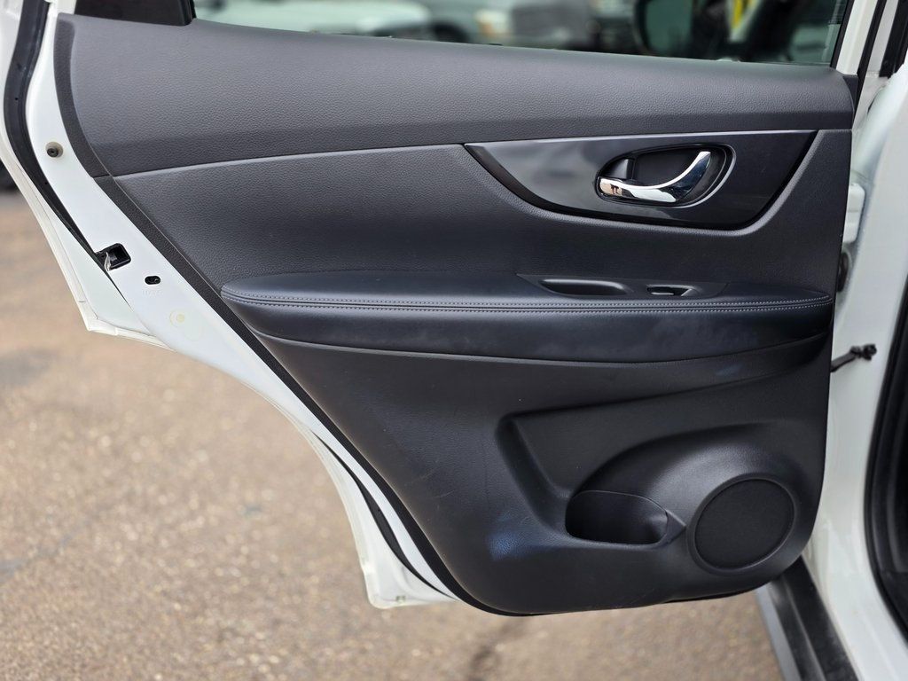 2019 Nissan Rogue FWD S - 22969448 - 18