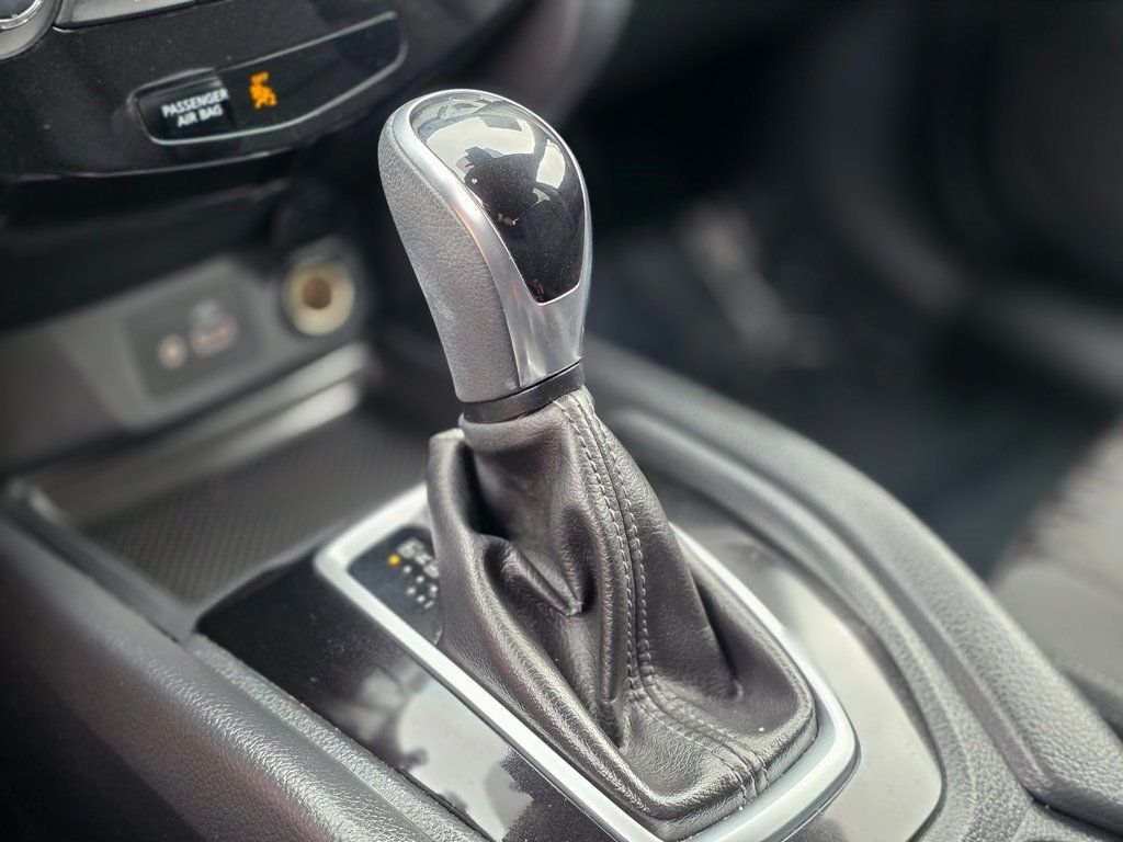 2019 Nissan Rogue FWD S - 22969448 - 30