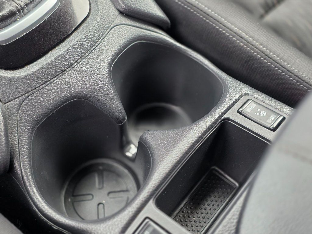 2019 Nissan Rogue FWD S - 22969448 - 31