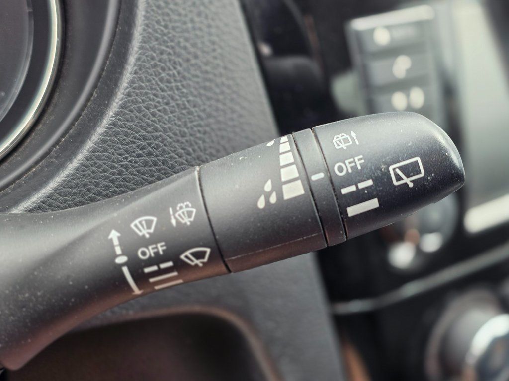 2019 Nissan Rogue FWD S - 22969448 - 37