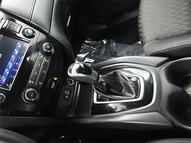 2019 Nissan Rogue FWD S - 22933227 - 24
