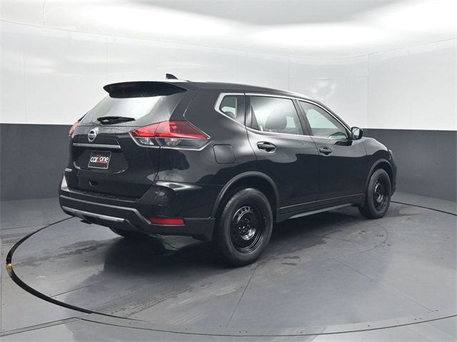2019 Nissan Rogue FWD S - 22933227 - 35
