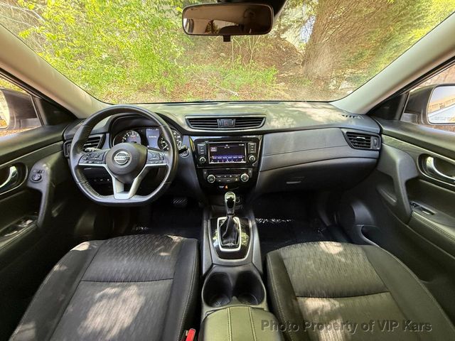 2019 Nissan Rogue FWD SV - 23015792 - 14