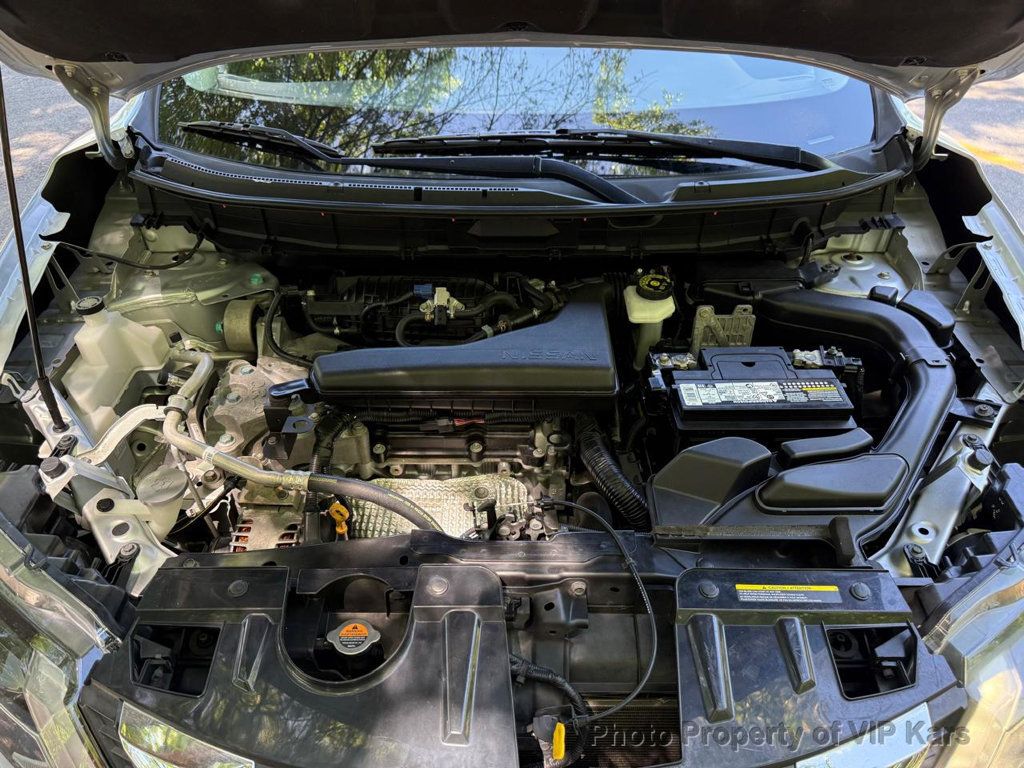 2019 Nissan Rogue FWD SV - 23015792 - 18