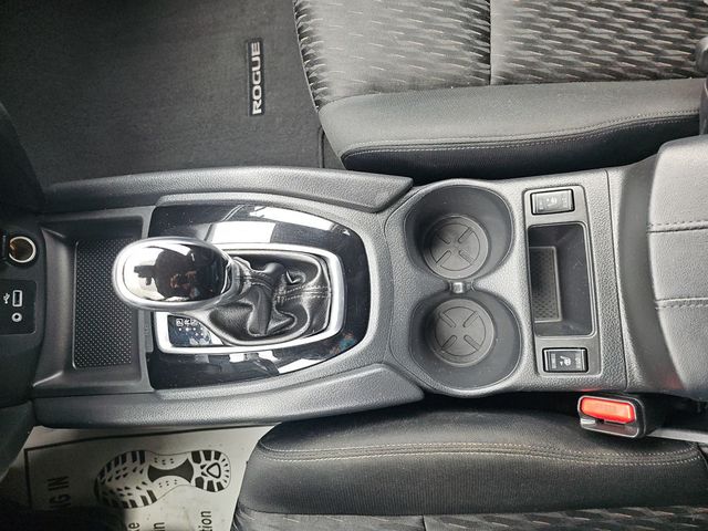 2019 Nissan Rogue FWD SV - 23017310 - 14