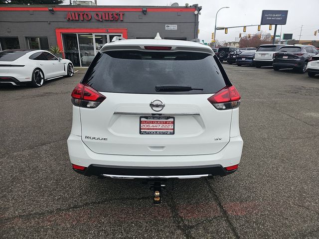 2019 Nissan Rogue FWD SV - 23017310 - 24