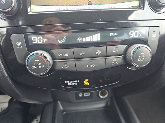 2019 Nissan Rogue FWD SV - 23017310 - 30