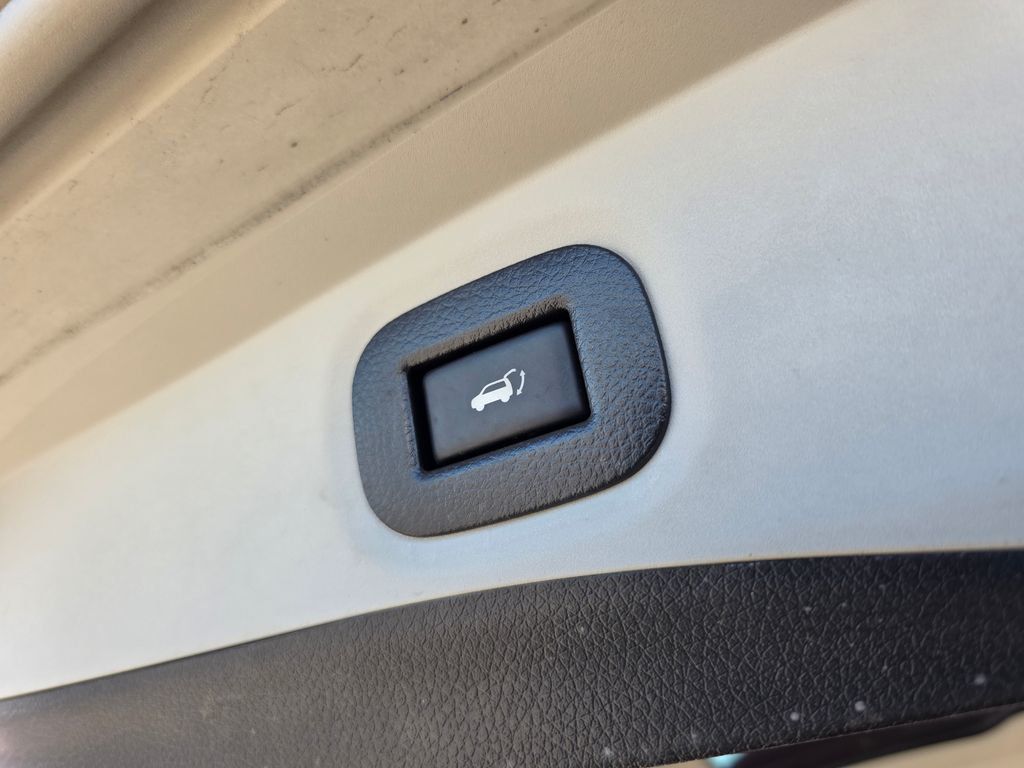 2019 Nissan Rogue FWD SV - 23002436 - 13