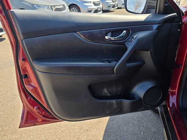 2019 Nissan Rogue FWD SV - 23002436 - 21