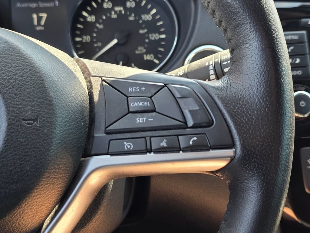 2019 Nissan Rogue FWD SV - 23002436 - 27