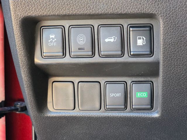 2019 Nissan Rogue FWD SV - 23002436 - 42