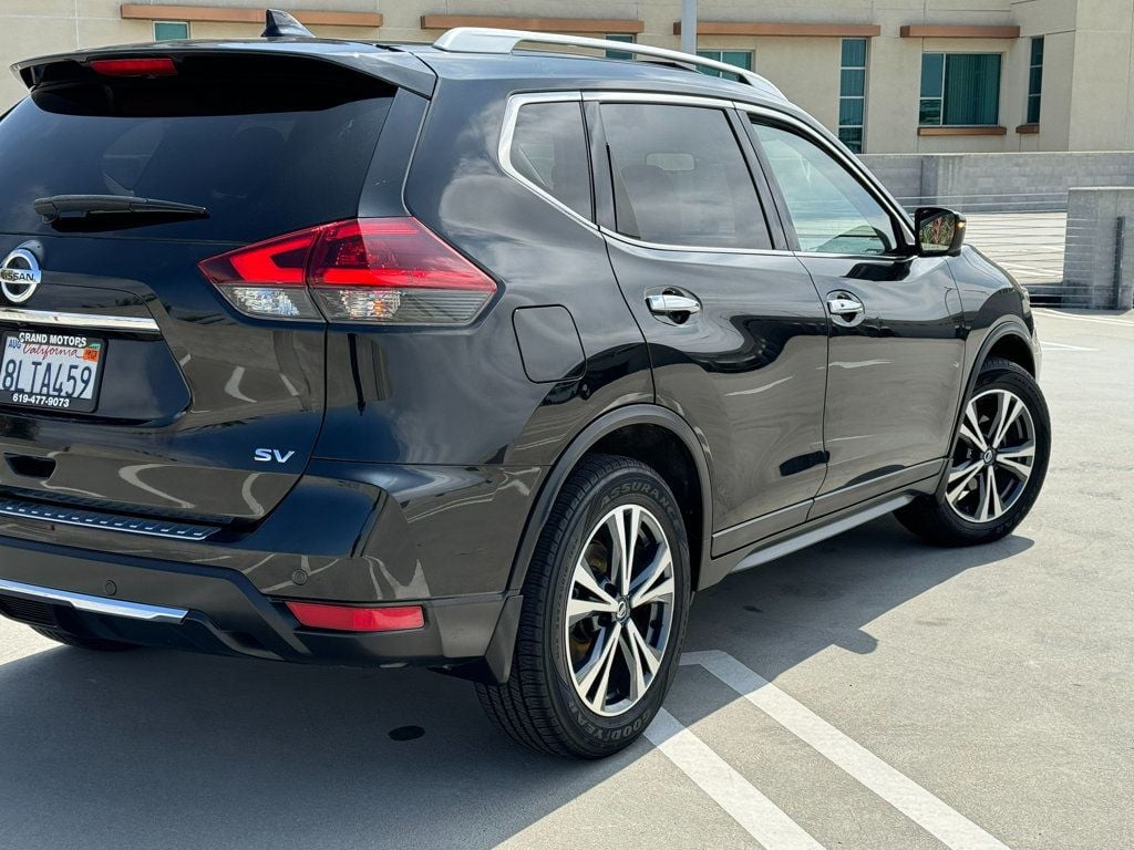 2019 Nissan Rogue SV - 22559801 - 13