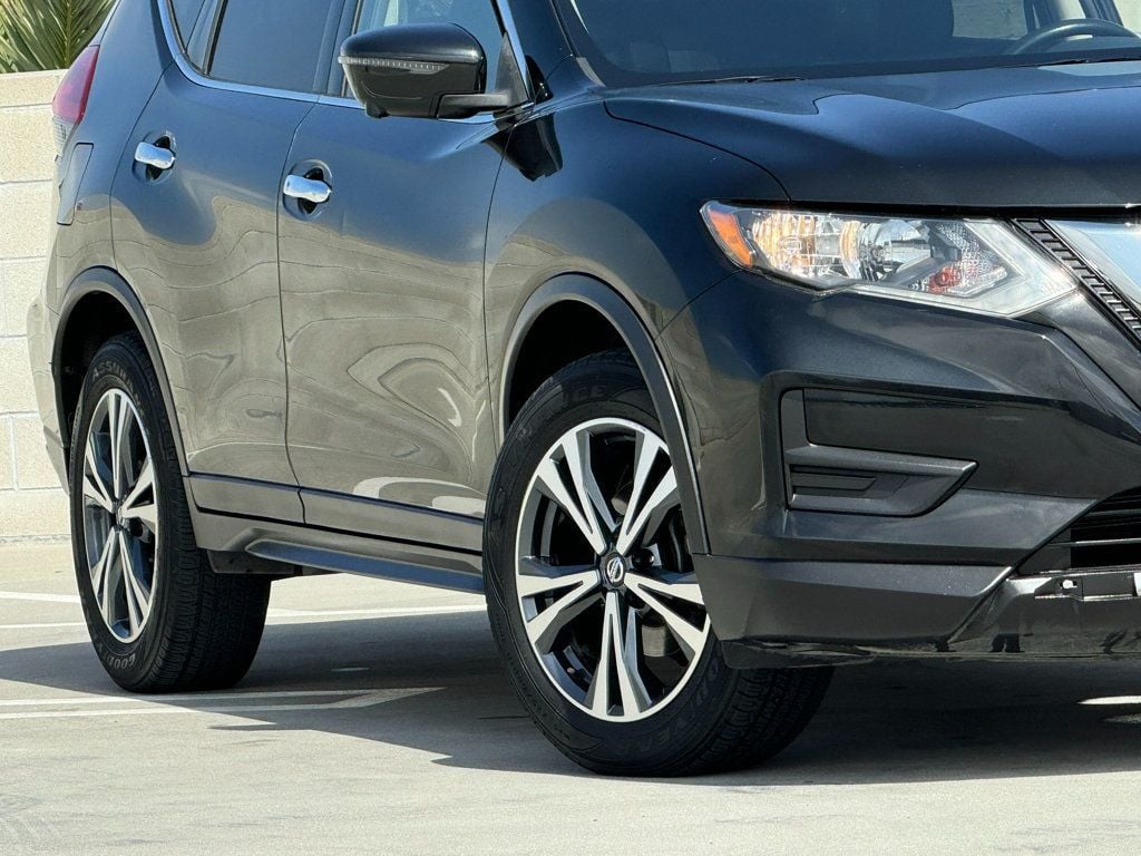 2019 Nissan Rogue SV - 22559801 - 1