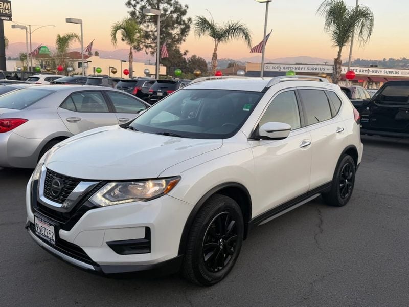 2019 Nissan Rogue SV - 22720746 - 4