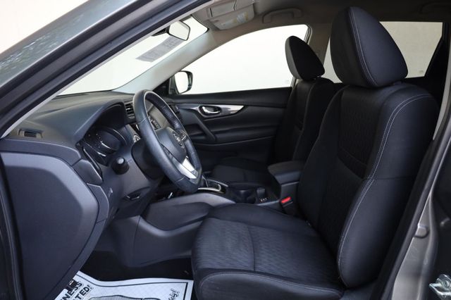 2019 Nissan Rogue SV - 23029138 - 13