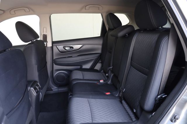 2019 Nissan Rogue SV - 23029138 - 18