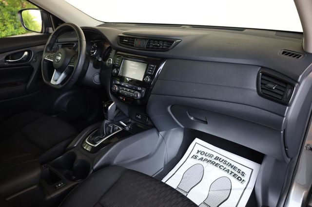 2019 Nissan Rogue SV - 23029138 - 27