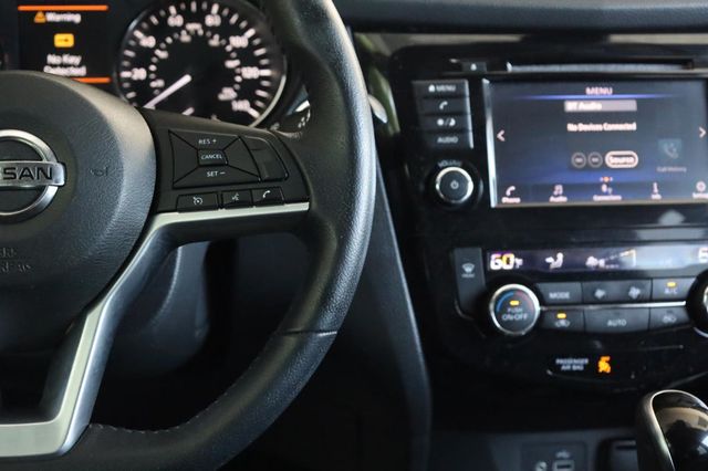 2019 Nissan Rogue SV - 23029138 - 31