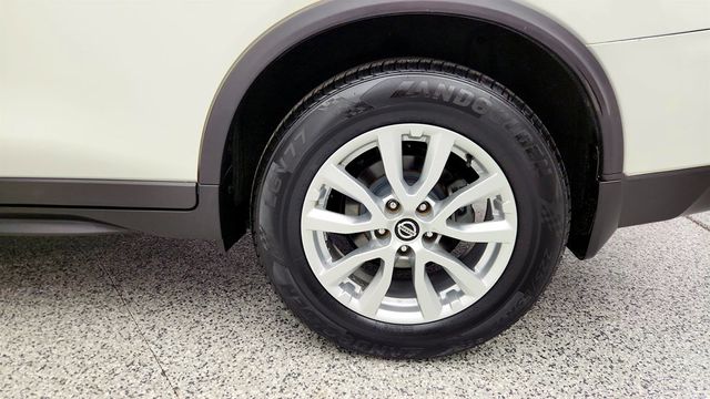 2019 Nissan Rogue S with Special Edition Package - 22962886 - 8