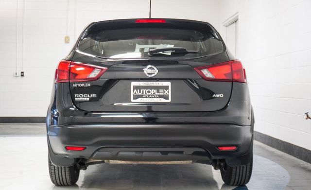 2019 Nissan Rogue Sport AWD S - 23057379 - 30