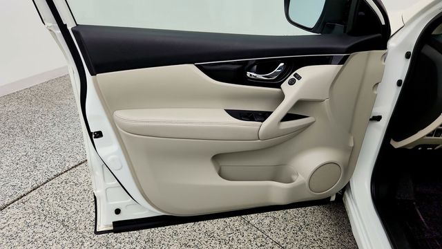 2019 Nissan Rogue Sport AWD SL w/ Premium Package, Moonroof & Bose Audio - 23100855 - 10