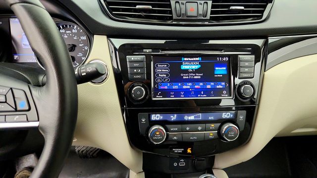 2019 Nissan Rogue Sport AWD SL w/ Premium Package, Moonroof & Bose Audio - 23100855 - 17