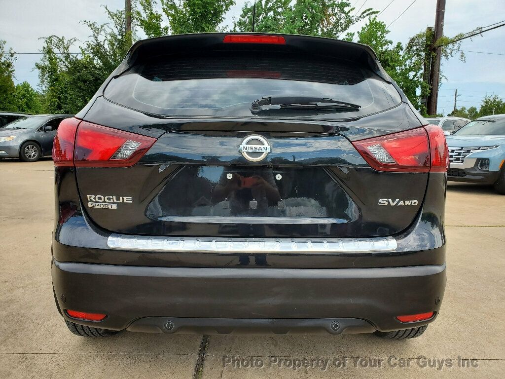 2019 Nissan Rogue Sport SV photo 10