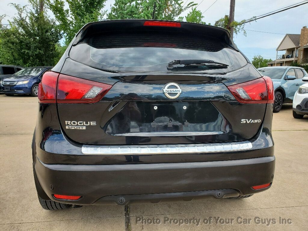 2019 Nissan Rogue Sport SV photo 11