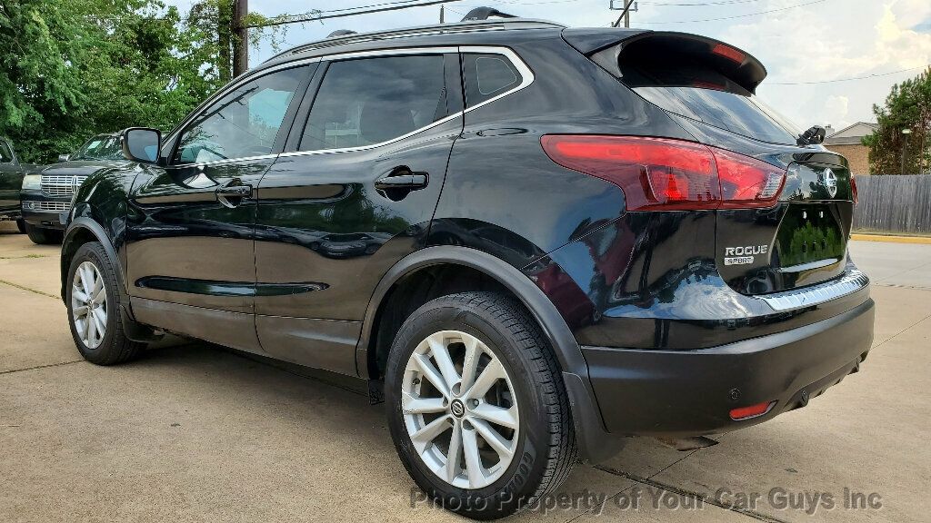 2019 Nissan Rogue Sport SV photo 13