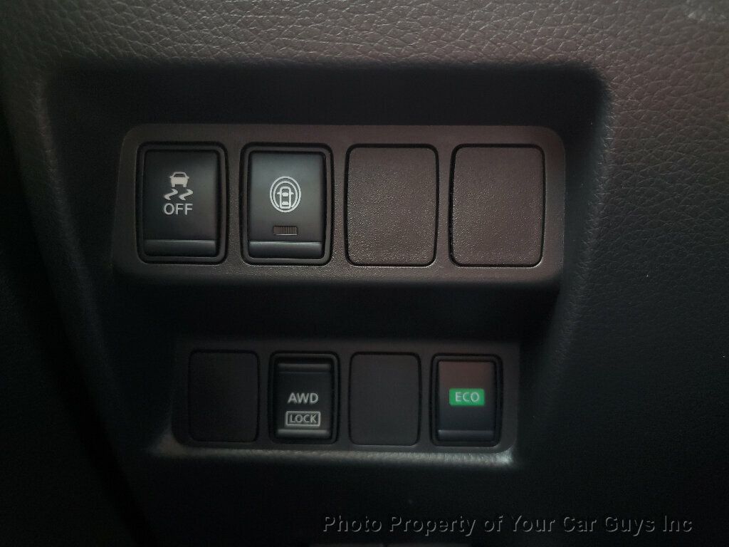 2019 Nissan Rogue Sport SV photo 18