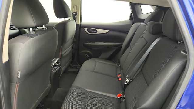 2019 Nissan Rogue Sport FWD S - 23032600 - 19