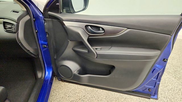 2019 Nissan Rogue Sport FWD S - 23032600 - 24