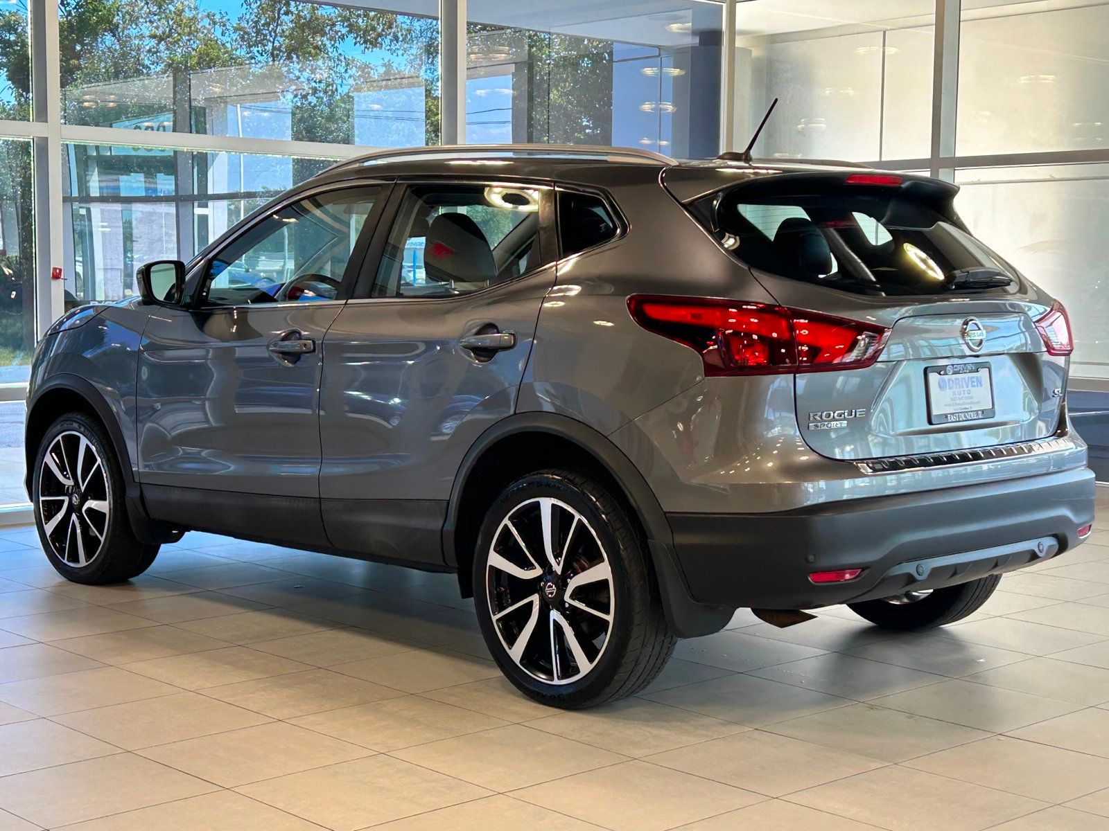 2019 Nissan Rogue Sport SL photo 14