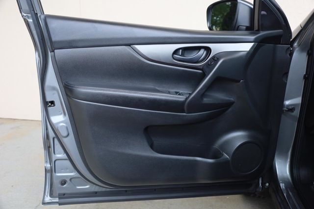 2019 Nissan Rogue Sport S - 23046422 - 11