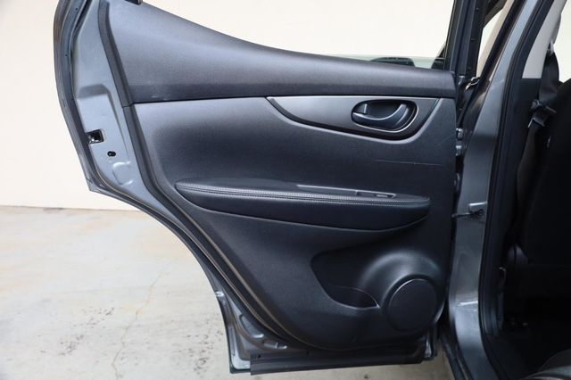 2019 Nissan Rogue Sport S - 23046422 - 15
