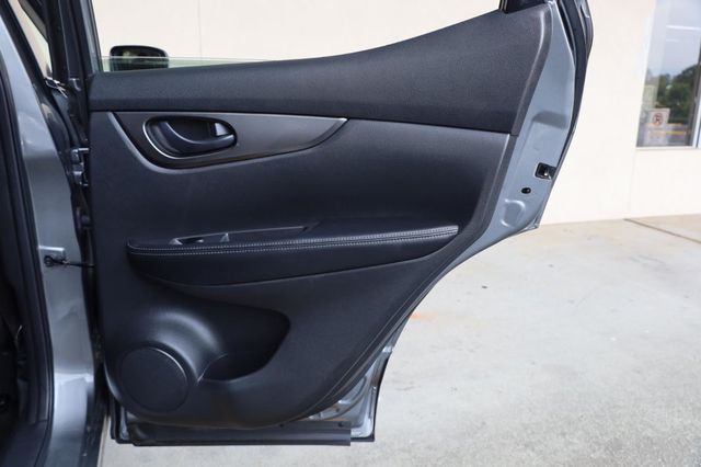 2019 Nissan Rogue Sport S - 23046422 - 18