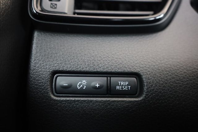 2019 Nissan Rogue Sport S - 23046422 - 32