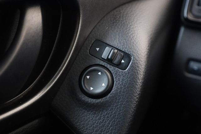 2019 Nissan Rogue Sport S - 23046422 - 33