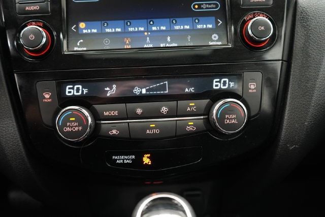 2019 Nissan Rogue Sport SL - 23086417 - 24
