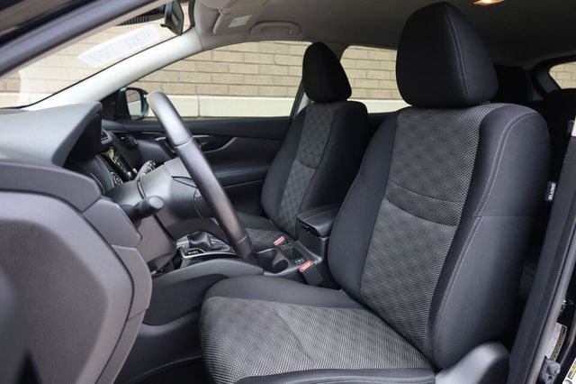 2019 Nissan Rogue Sport SV - 23059160 - 13