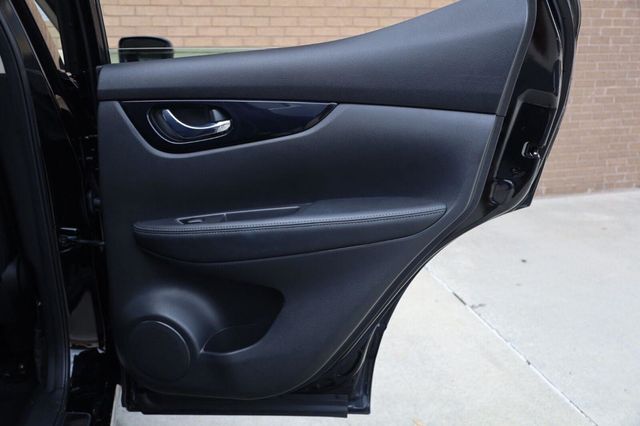 2019 Nissan Rogue Sport SV - 23059160 - 19